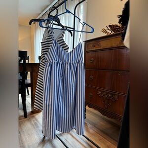 Small, lined summer dress